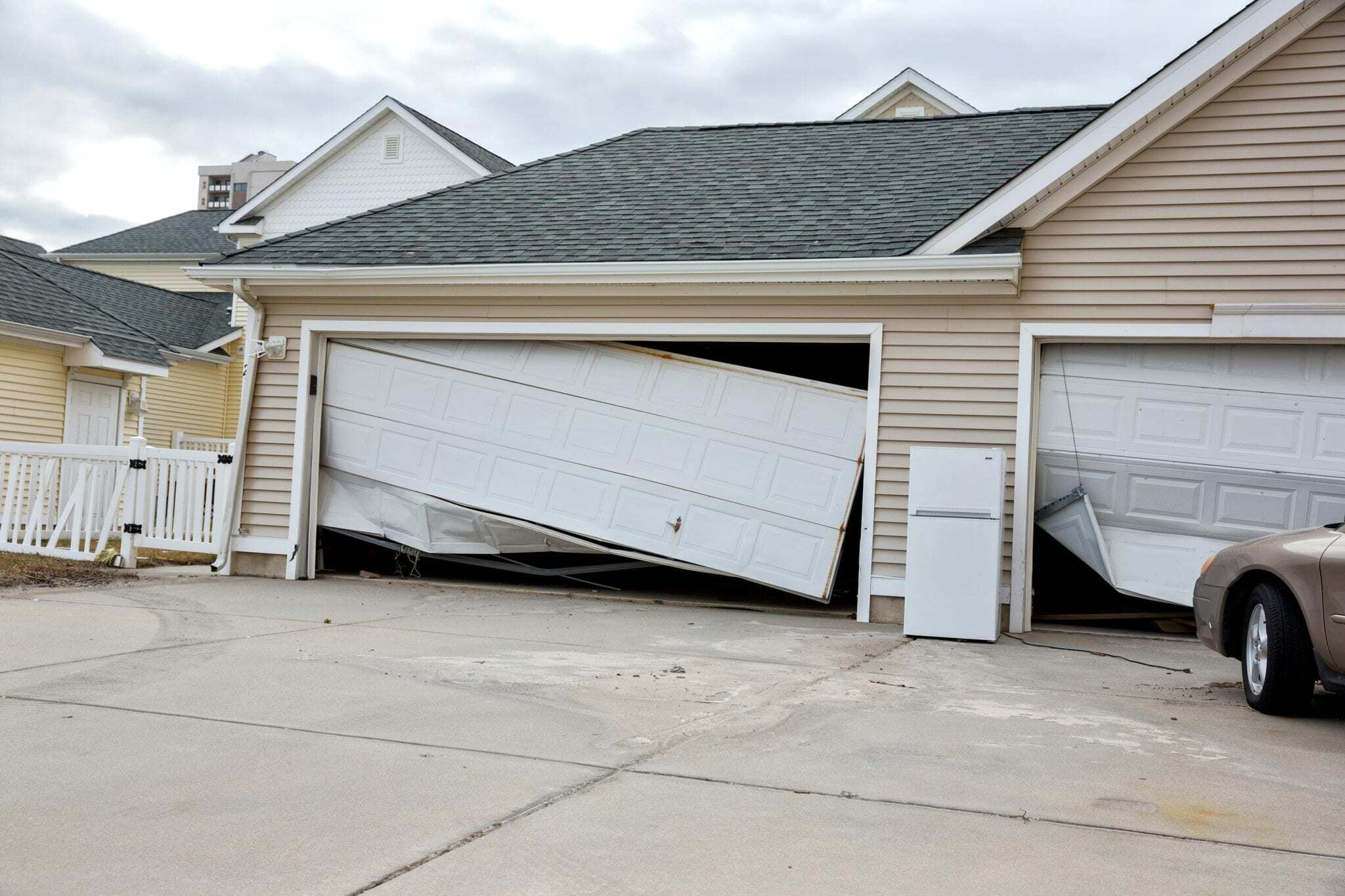 Garage door repair Dallas TX